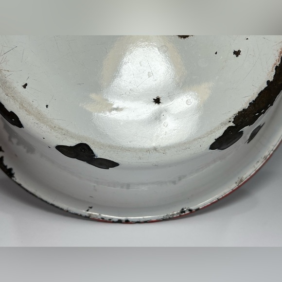 Porcelain Enamelware White Red Rim Farmhouse Bowl Basin Pan Dish MCM Vintage - Picture 10 of 12